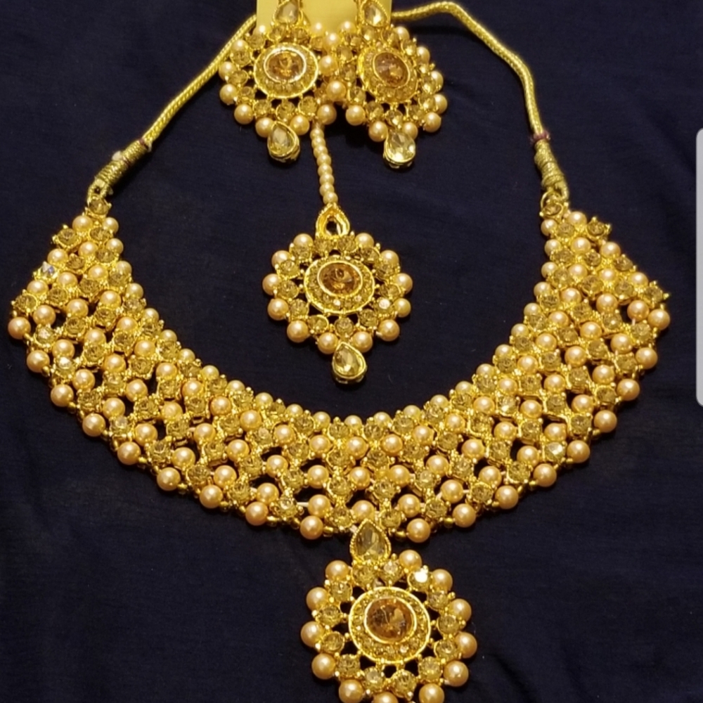 Necklace set